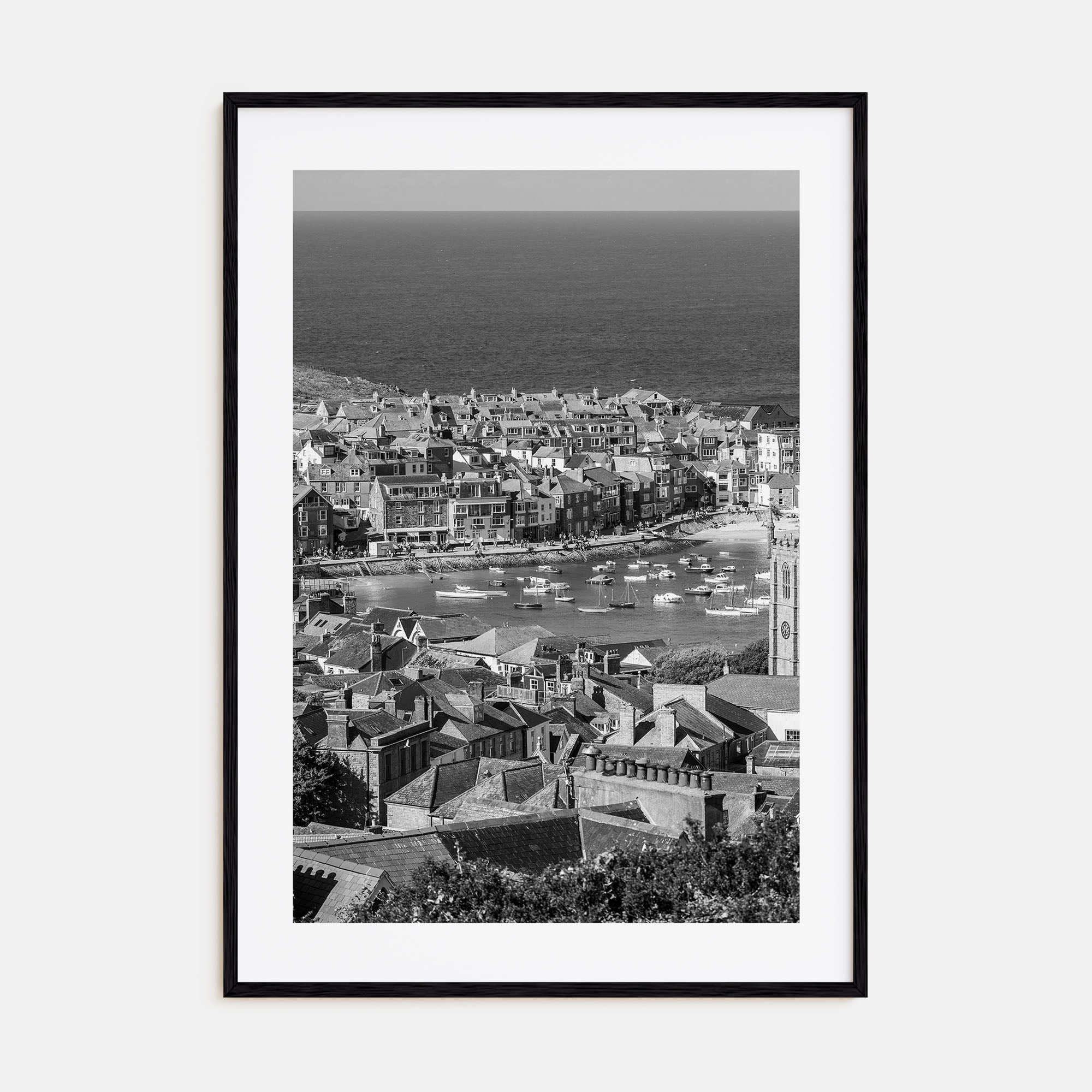 England Photo B&W Poster