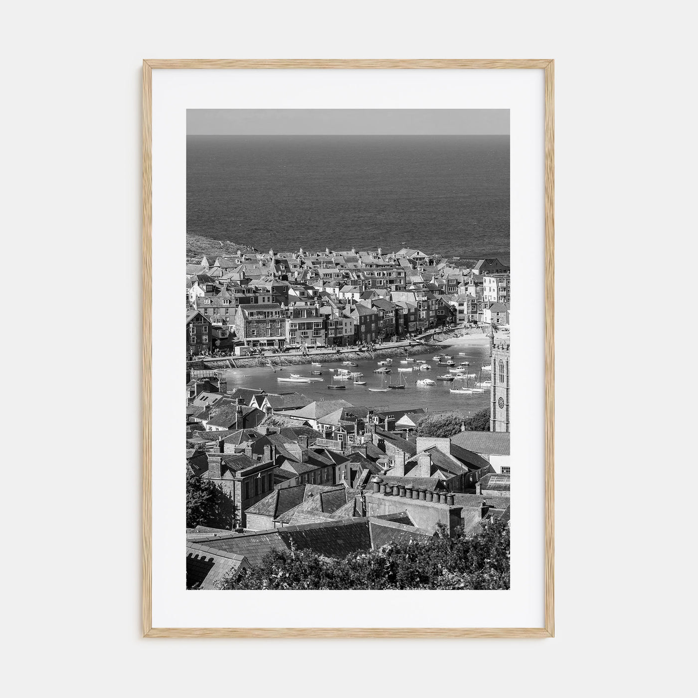 England Photo B&W Poster