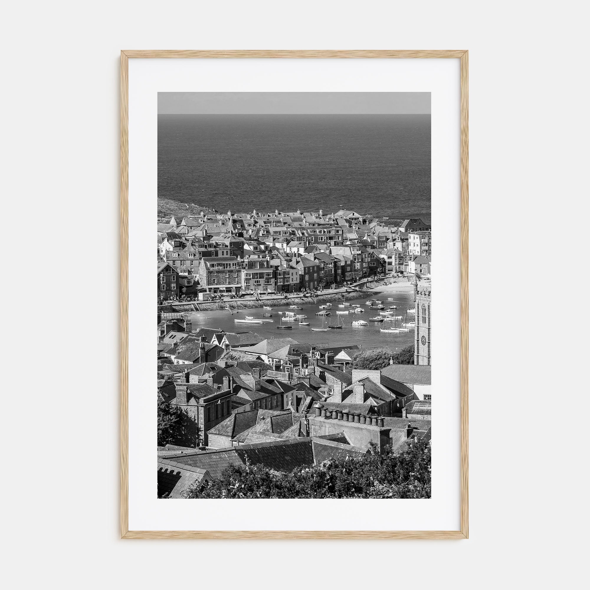 England Photo B&W Poster